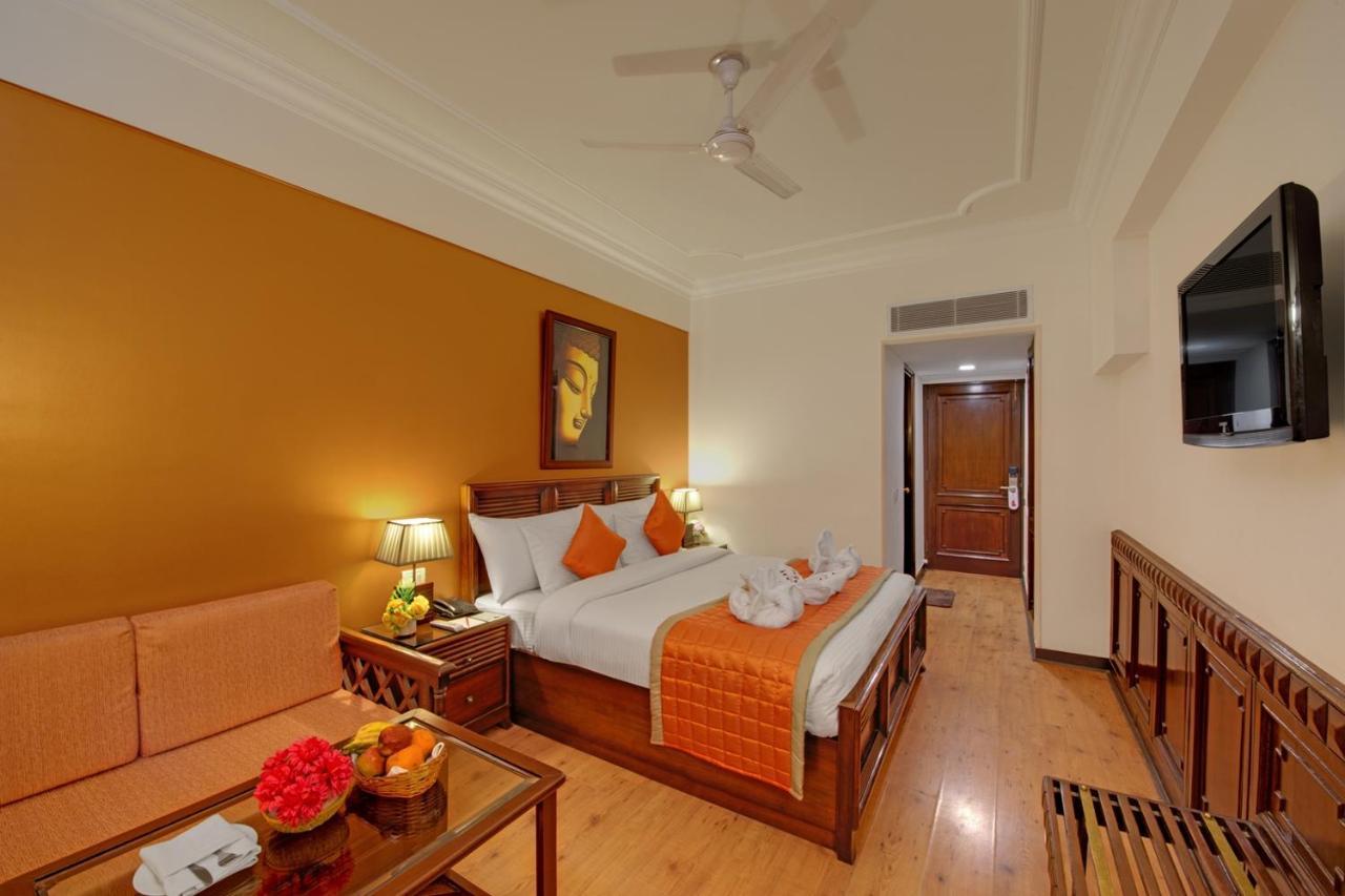 Hotel Baljees Regency Shimla Buitenkant foto